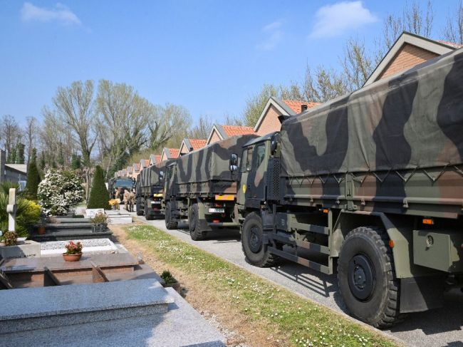 V Taliansku podľahlo koronavírusu zatiaľ najviac ľudí za jeden deň