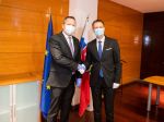 Nový minister financií Eduard Heger si prevzal rezort, zameria sa na koronavírus