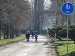 Organizácie vyzývajú vládu na podporu cyklistickej, pešej a verejnej dopravy