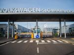 Volkswagen Slovakia predlžuje dočasnú odstávku výroby vo všetkých troch závodoch