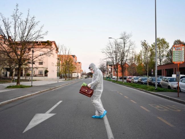 Taliansko sprísnilo postihy za nedoržiavanie opatrení v boji s koronavírusom