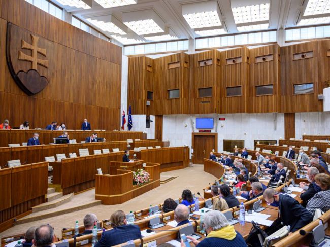 Úrad verejného zdravotníctva bude mať prístup k údajom operátorov