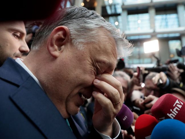 Orbán sa ohradil voči kritike generálnej tajomníčky RE o zneužíti stavu núdze