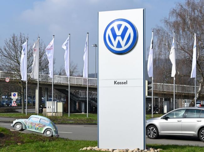 Volkswagen hrozí prepúšťaním, ak sa pandémiu nepodarí dostať pod kontrolu