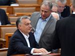 Orbán chce namiesto náhrady príjmov riešiť krízu tvorbou pracovných miest