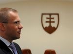 Repák odmieta diskreditáciu Grendela, ku komunikácii cez Threemu sa nevyjadril