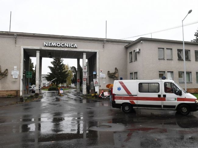 Úrad pre dohľad nad zdravotnou starostlivosťou posúdi kroky bojnickej nemocnice