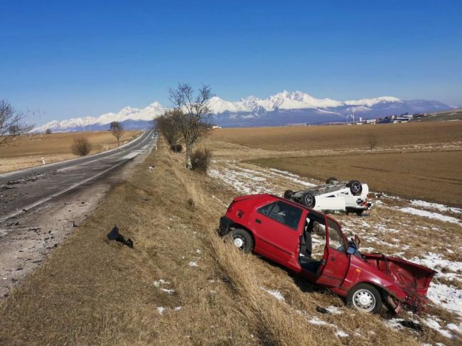 Opitý muž spôsobil dopravnú nehodu, druhý vodič zraneniam podľahol