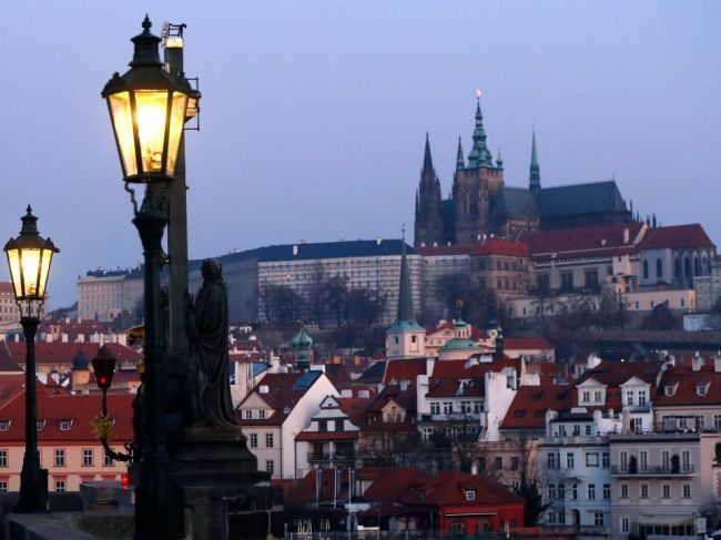 V Prahe sa vyliečila 96-ročná pacientka s koronavírusom