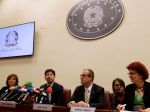 WHO: Ešte nenastal čas zmierňovať opatrenia proti koronavírusu