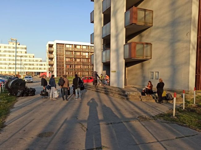 Karanténne zariadenie opustilo 56 ľudí s negatívnym výsledkom na COVID-19
