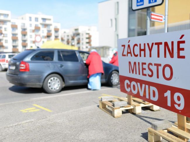 Nitrianska ulica je pre ochorenie COVID-19 uzavretá, v karanténe je 23 ľudí