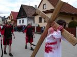 Kresťania v piatok spomínajú na deň utrpenia, ukrižovania a smrti Ježiša Krista