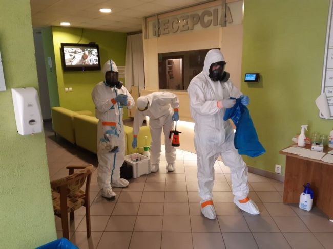 Odbery vzoriek u osôb s podozrením na ochorenie COVID-19