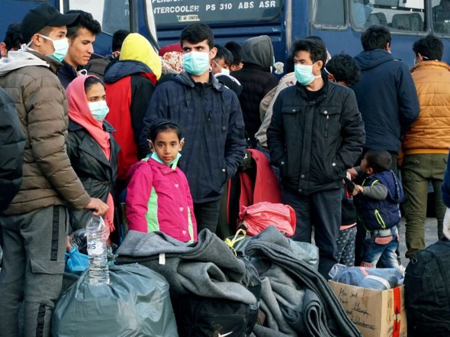 Gréci premiestnia do Nemecka a Luxemburska desiatky maloletých migrantov