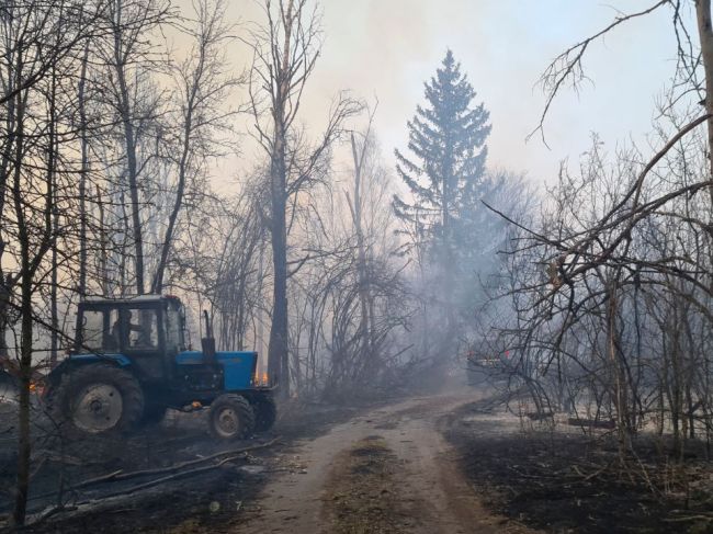 Požiar v Černobyle uhasili, likvidujú ohniská tlenia