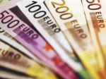 Slovenská ekonomika sa v tomto roku prepadne o 7,2 %, budúci rok sa vráti k rastu