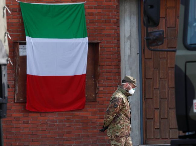 Prezidentský palác sa rozsvieti vo farbách talianskej trikolóry