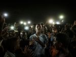 World Press Photo 2020: Zvíťazil záber recitujúceho sudánskeho demonštranta