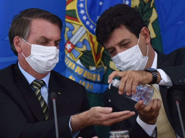 Brazílsky prezident odvolal obľúbeného ministra zdravotníctva
