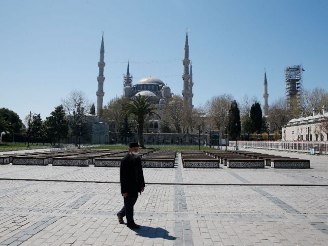 V Turecku bude počas ramadánu platiť zákaz vychádzania