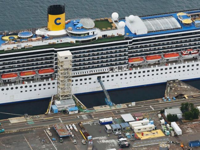 Na výletnej lodi Costa Atlantica potvrdili už 91 prípadov koronavírusu