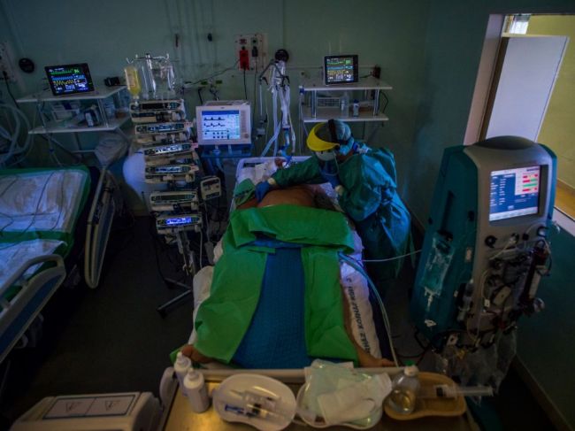 V Maďarsku zomrelo ďalších 11 ľudí, obetí koronavírusu je už 250
