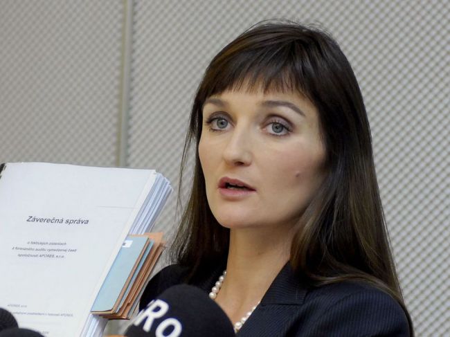 Vláda navrhuje odvolať Pőtheovú z Úradu na ochranu osobných údajov SR