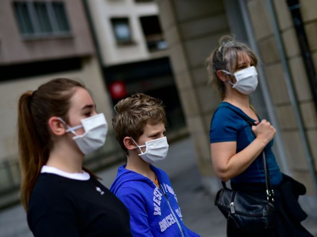 V Španielsku pribudlo 331 úmrtí súvisiacich s koronavírusom