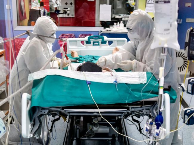 V Taliansku podľahlo koronavírusu ďalších 323 ľudí