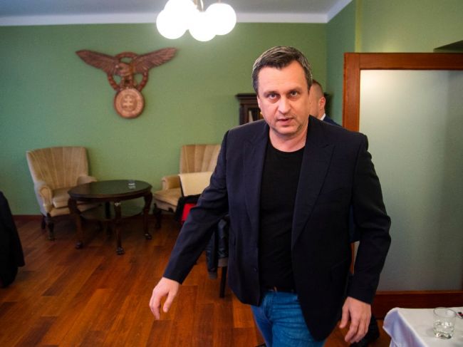 Andrej Danko nebude kandidovať za predsedu SNS, požiada o pozastavenie členstva