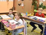 Najmladší žiaci sa majú učiť pri dištančnom vzdelávaní najviac 8 hodín týždenne