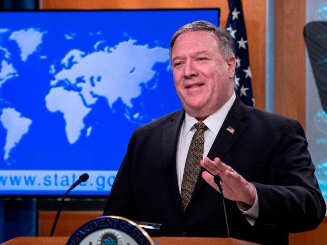 Pompeo: Je veľa dôkazov, že koronavírus pochádza z laboratória vo Wu-chane