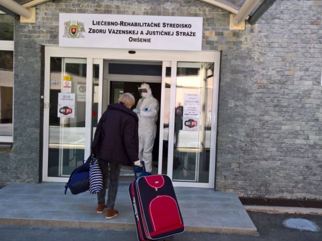 Repatrianti v zariadení ZVJS v Omšení mali negatívne testy, prepustili ich domov