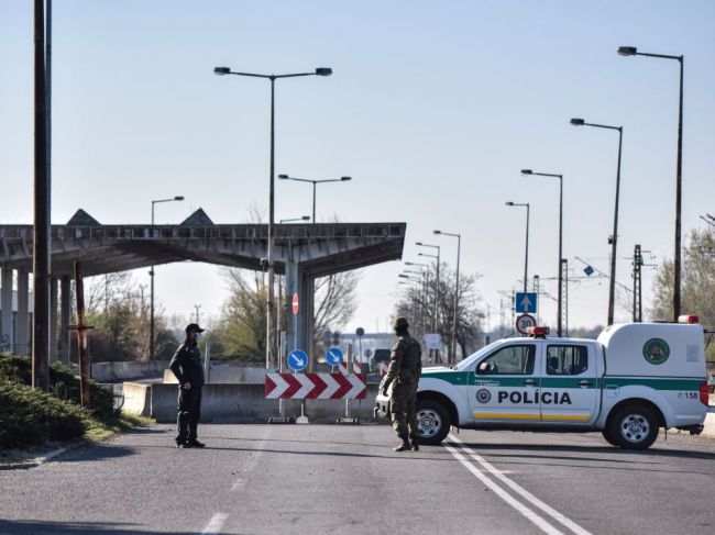 Predstavitelia Slovákov v Česku žiadajú postupné uvoľňovanie režimu na hraniciach