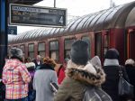 Počet cestujúcich dôchodcov vo vlakoch sa neznížil, hovoria údaje ZSSK