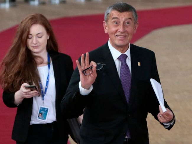 Po Zemanovi chcú Česi za prezidenta Babiša či Ebena