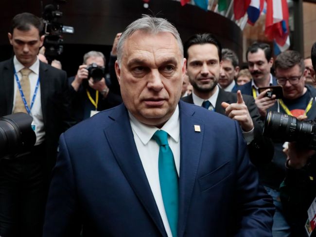 Orbán telefonicky rokoval s Trumpom aj o riešení koronavírusovej krízy