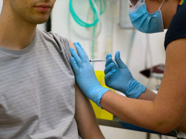Nemecko použije 750 miliónov eur na vývoj vakcíny proti koronavírusu