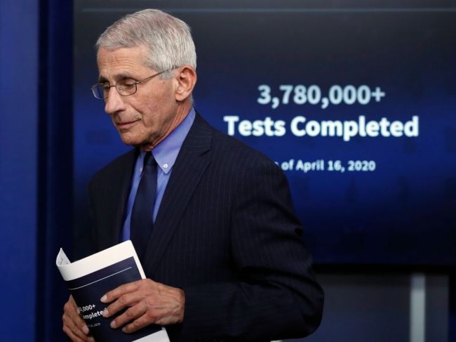 Anthony Fauci bude vypovedať pred Senátom o otváraní ekonomiky v USA