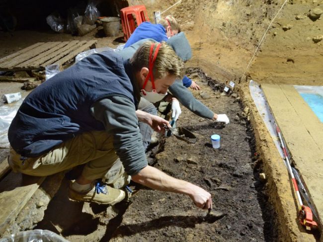 Vedci v Bulharsku objavili najstaršie dôkazy prítomnosti Homo sapiens v Európe