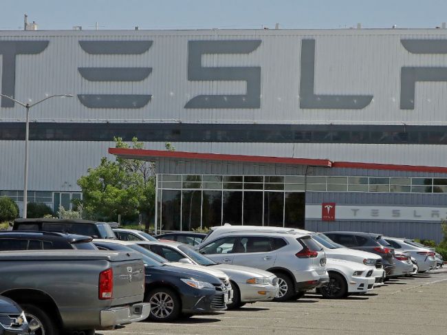 Tesla znížila cenu svojich vozidiel v Číne, už druhýkrát tento mesiac
