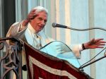 Benedikt XVI. vyzdvihol Jána Pavla II. ako záchrancu cirkvi
