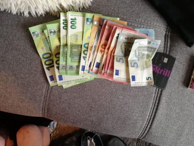 NAKA zadržala v rámci protidrogovej akcie v Lučenci tri osoby