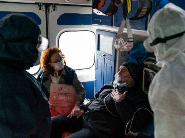 Koronavírus si vo svete vyžiadal už najmenej 315.270 obetí