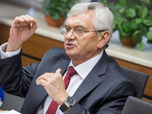 Jahnátek: Zaradenie na zoznam neplatičov hrozí desiatkam výrobcov energií
