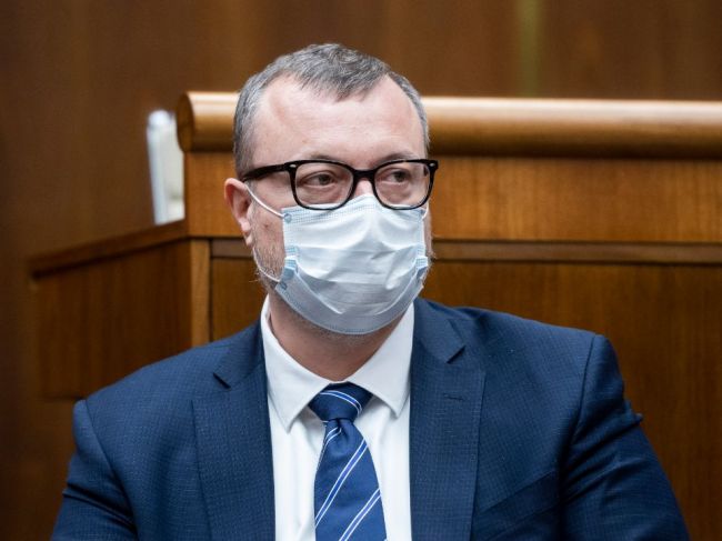 Zákaz nedeľného predaja neovplyvní zamestnanosť či obraty, myslí si Krajniak