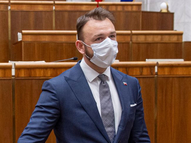Šutaj Eštok: Zatvorenie obchodov v nedeľu je téma na diskusiu