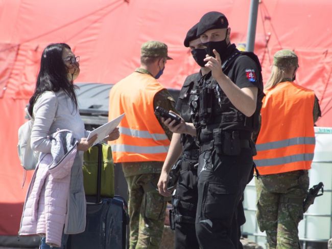 PPZ: Pri cestovaní si treba preveriť aj situáciu na hraniciach iných krajín
