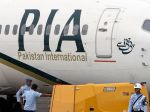 V Pakistane sa zrútilo lietadlo s takmer 100 pasažiermi na palube